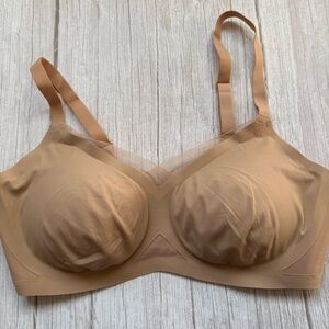 CrossOver Wireless Bra Honeylove Size M 36B/C